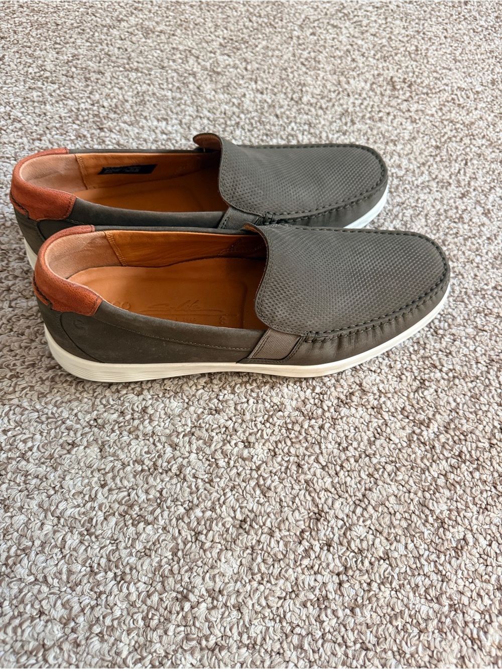 Ecco lite moc  Olive Green Leather Slip-On Loafers with Tan Heel